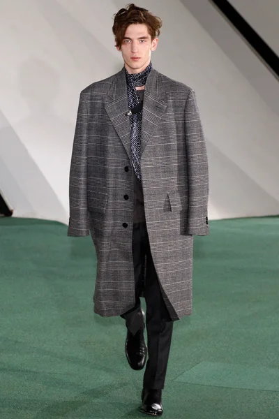 Look 5